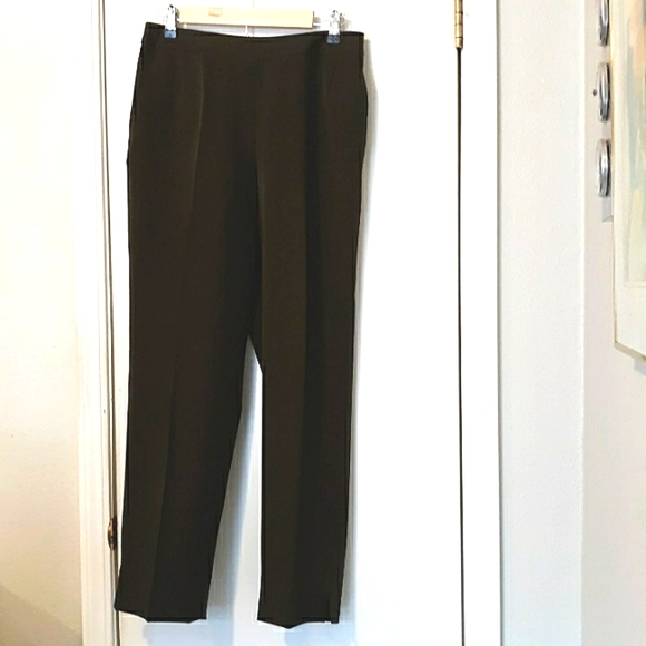 Harve Benard Dark Green Slacks Trousers Dress Pants Careerwear Like New sz 6 - Picture 2 of 8